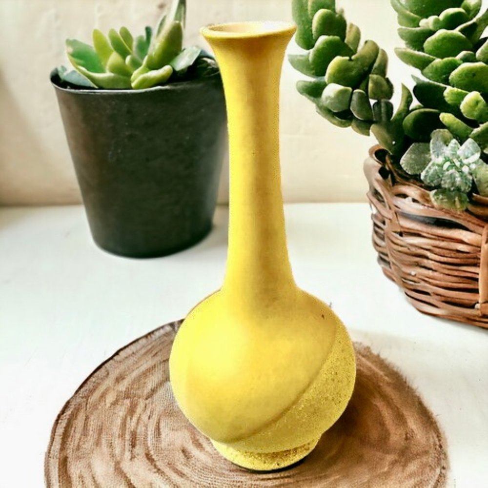 Royal Haeger Vintage Flower Bud Vase Textured